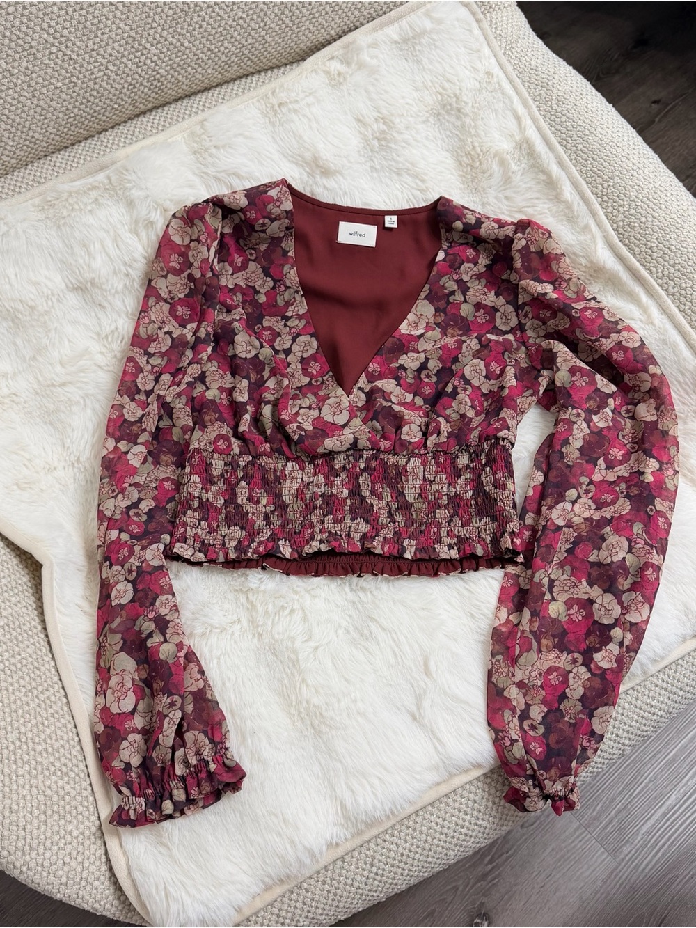 Aritzia Wilfred Burgundy Floral V-Neck Smocked Waist Blouse